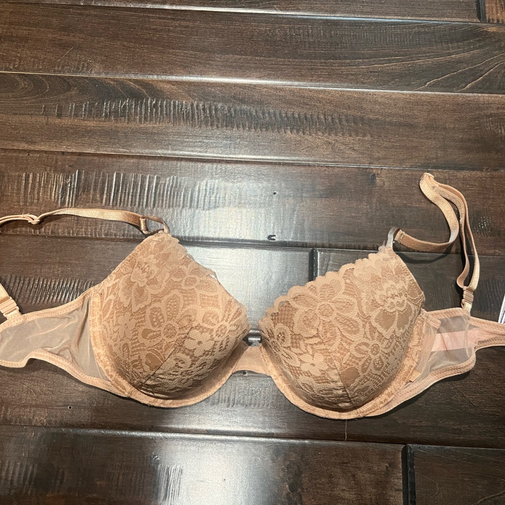 Victoria Secret Lace Underwire Bra